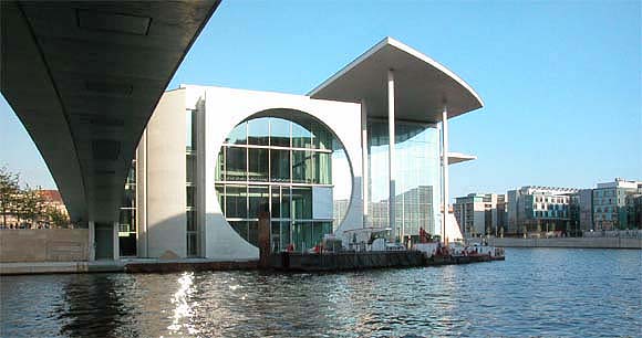 Berlin, Regierungsviertel: Marie-Elisabeth-L&uuml;ders-Haus