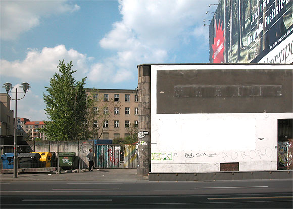Berlin-Mitte: Leipziger Stra&szlig;e nahe Wilhelmstra&szlig;e