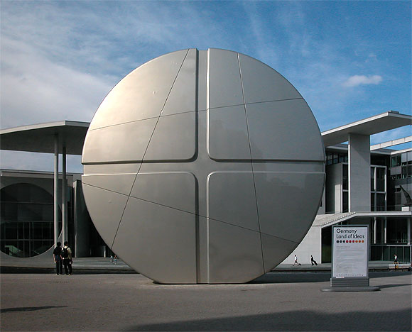 Deutschland, Land der Ideen: Spalttablette (Skulptur)