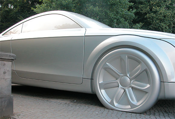 Deutschland, Land der Ideen: Automobil (Skulptur)