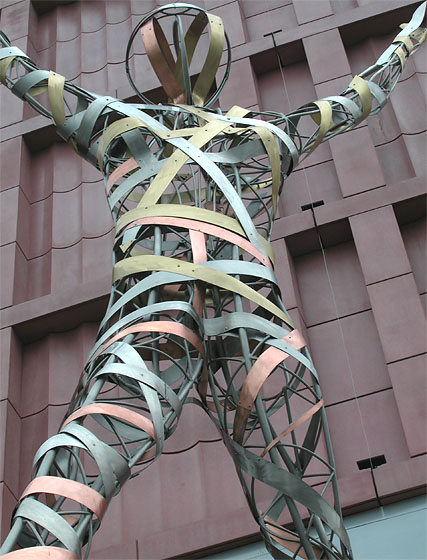 Einkaufszentrum Alexa, Berlin-Alexanderplatz, Er&ouml;ffnung, Architekt: José M. Quintela da Fonseca 