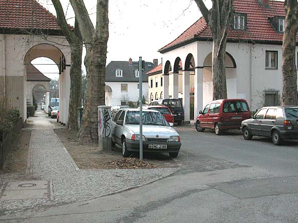  Paradestraße, Blick weg vom Tempelhofer Damm
